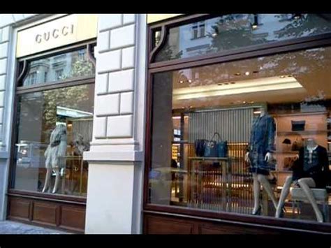 gucci parizska.